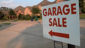 Lantana Garage Sale sign