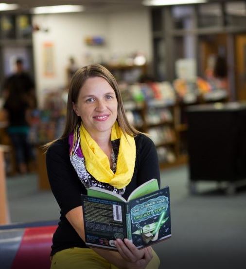 Lamar Middle librarian gets techie