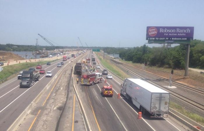 I35E back open after 18-wheeler wreck closed NB lanes