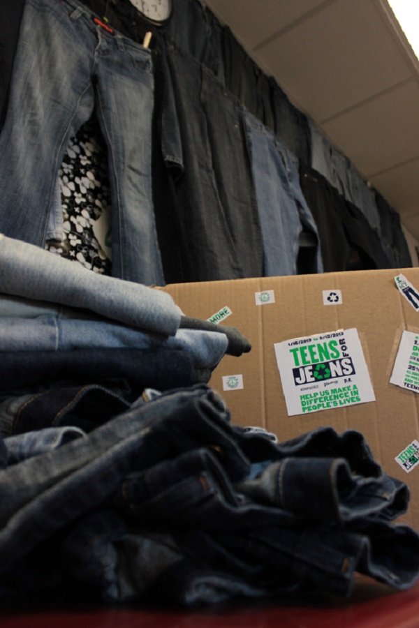 Forestwood collecting jeans for youth experiencing homelessness