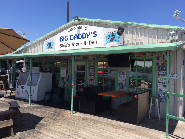 Foodie Friday: Delicious grill cookin’ at Big Daddy’s Ship Store on Grapevine Lake