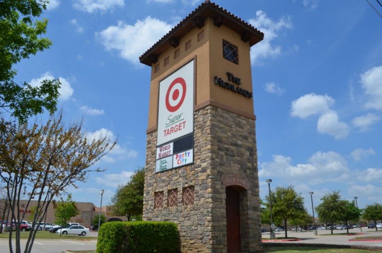 Illinois investor buys Flower Mound shopping center
