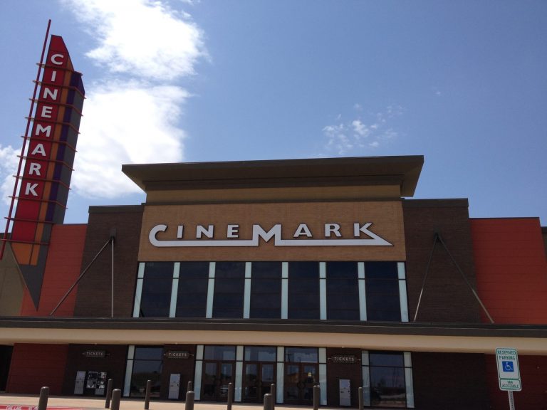Cafeteria-style concessions, massive screens at Roanoke Cinemark