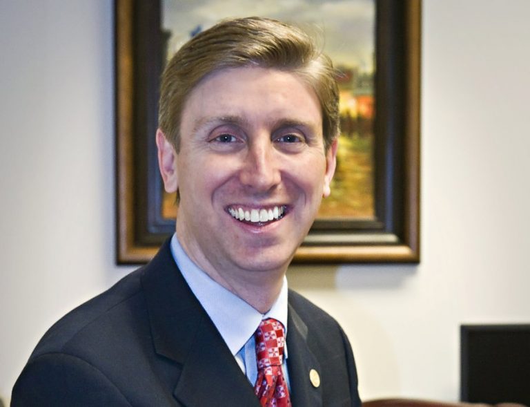 Parker rejects endorsement