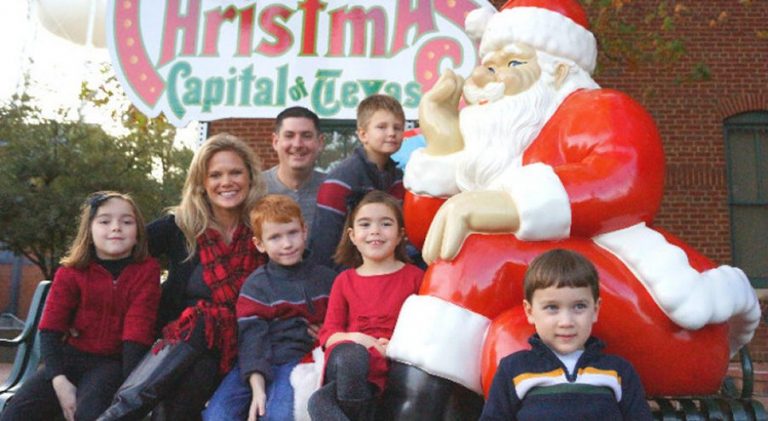 Create Christmas memories in Grapevine