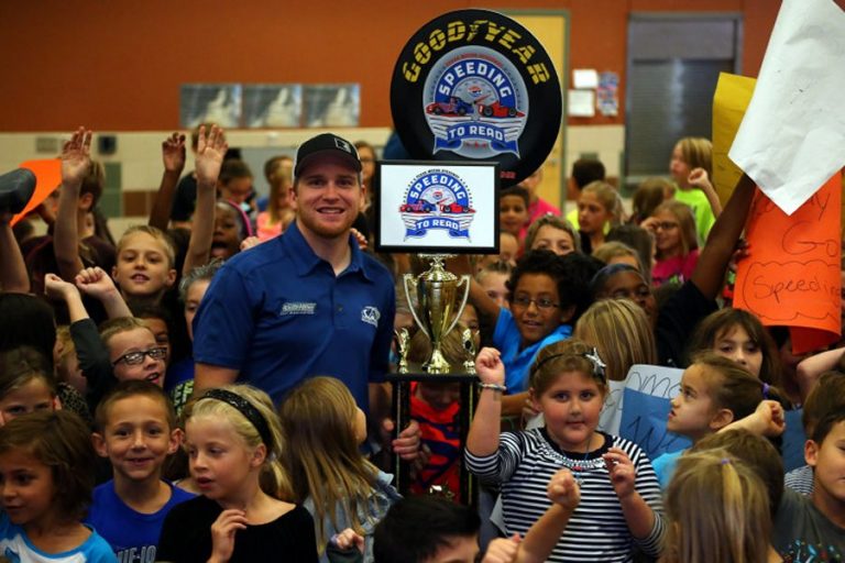 E.P. Rayzor continues to lead TMS reading contest