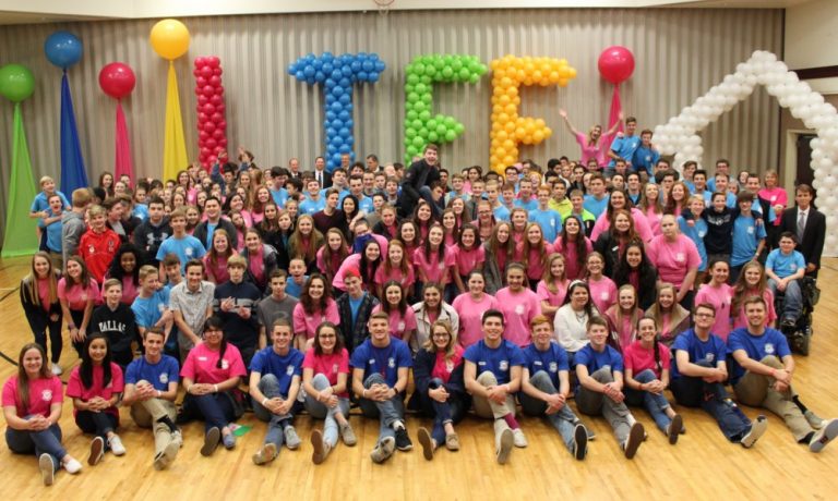 Teenagers experiment with happiness