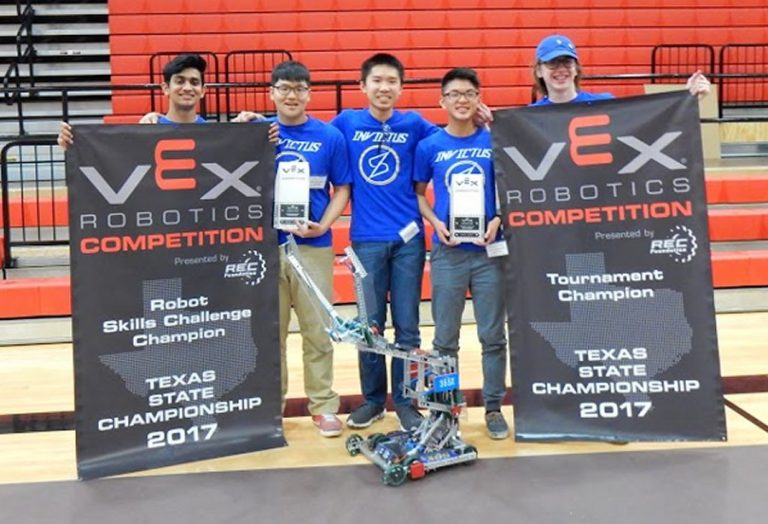 Flower Mound robotics team headed to World Championship