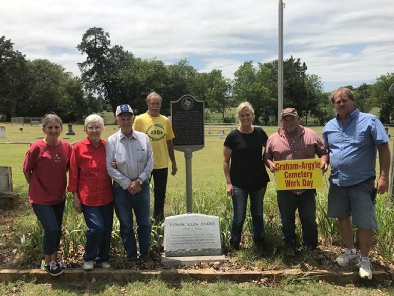 Volunteers clean up Argyle cemetery