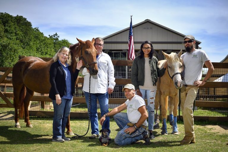 Ranch Hands Rescue receives grant for animal-assisted counseling sessions