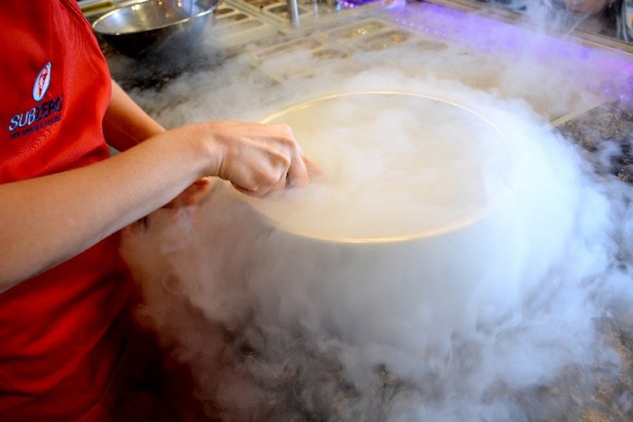 Liquid nitrogen ice cream store opens in Flower Mound Cross