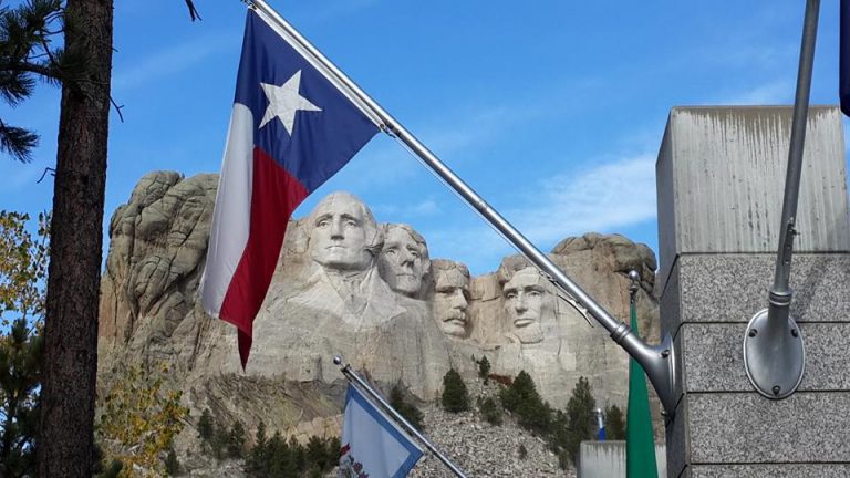 Travels with Tamara: Mt. Rushmore, the Badlands & Devil’s Tower… Wait for Autumn Bargains