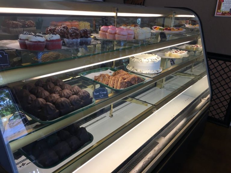 Foodie Friday: Sandwiches and Sweets at Mugs Cafe & Bakery in Roanoke