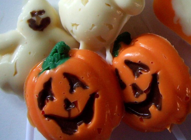 Town offers Halloween safety tips amid pandemic