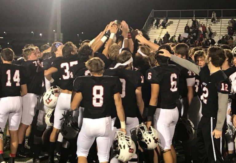 Argyle continues playoff dominance