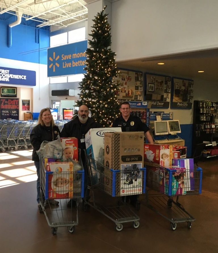 FMPD’s Santa Cops giving hundreds of local kids a better Christmas