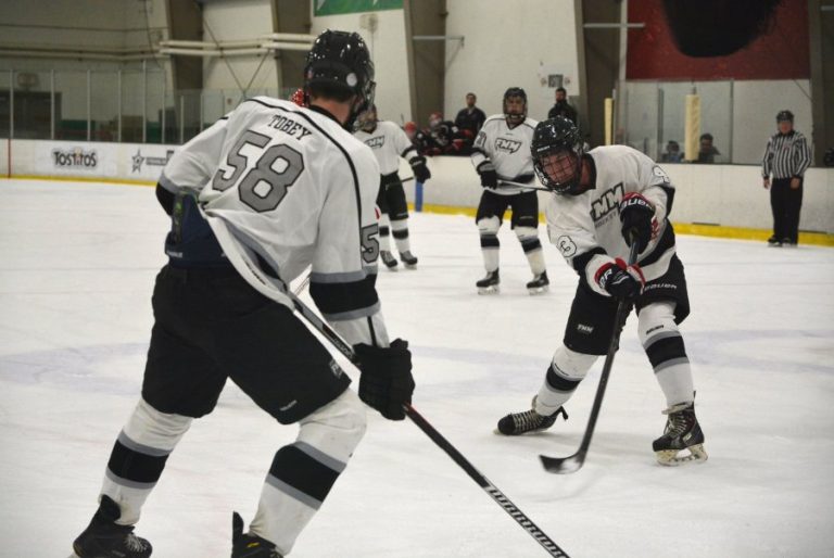 Hockey team unites community