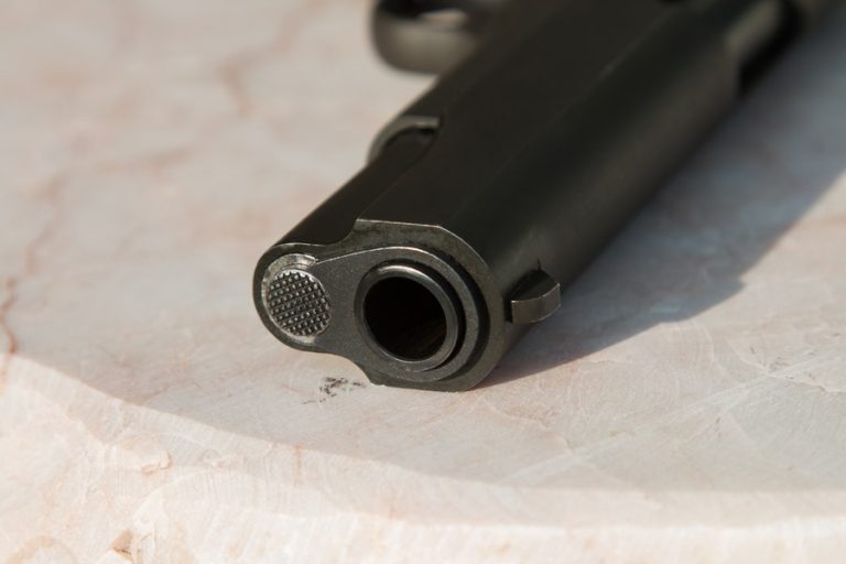 Man accidentally shoots himself in Lantana