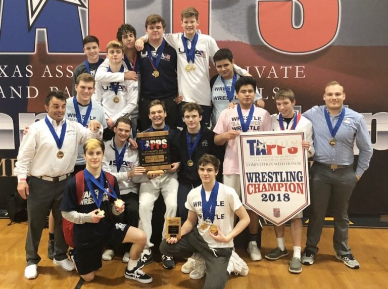 Wrestling: Warriors run the table in state championships