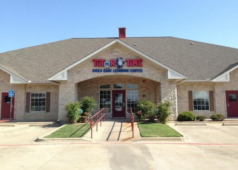 Highland Village approves cosmetic school