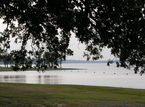 Rising lake levels prompt Highland Village to close parks, road