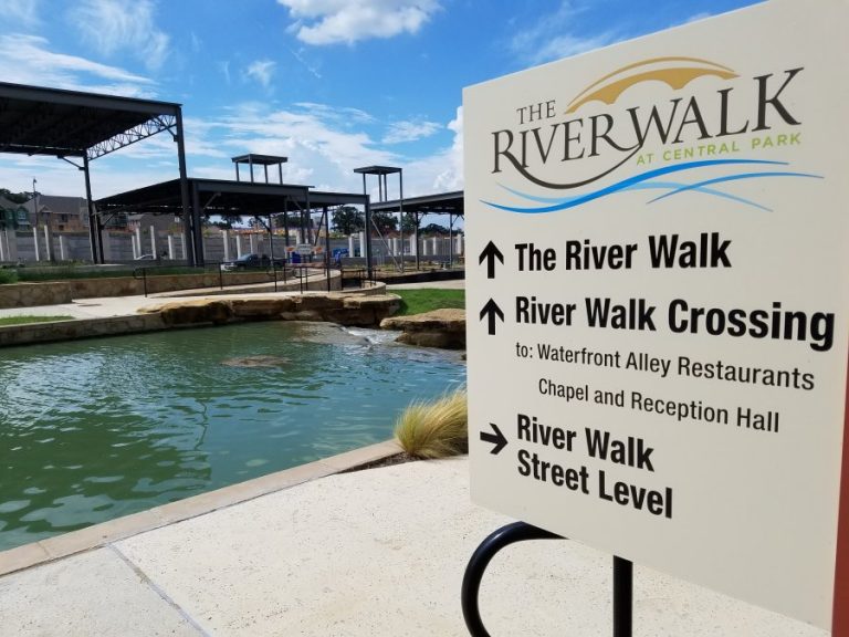 River Walk restaurants taking shape