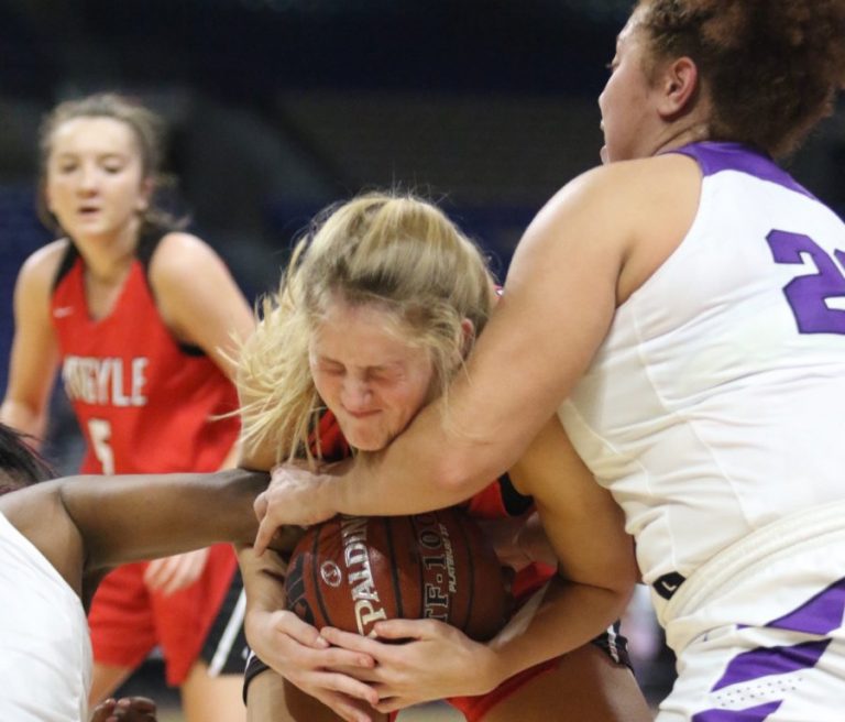 Lady Eagles survive late rally to advance to finals