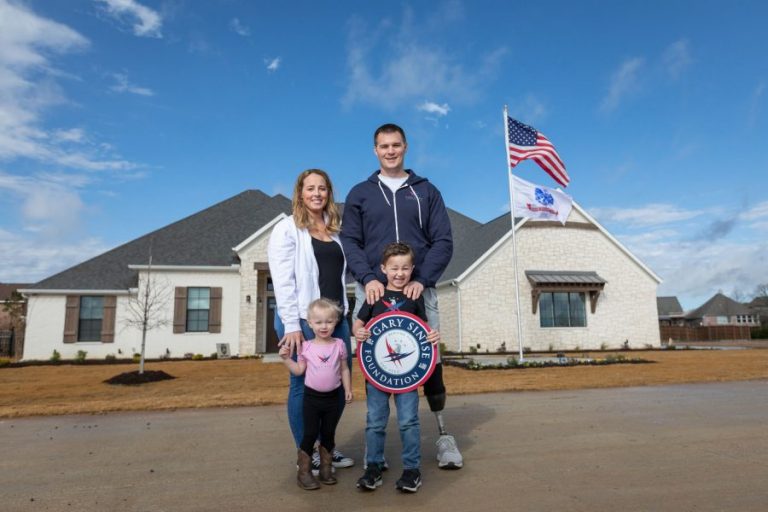 Wounded Army captain receives new smart home in Copper Canyon