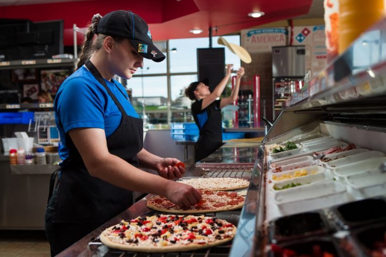 Local Domino’s donating hundreds of pizzas
