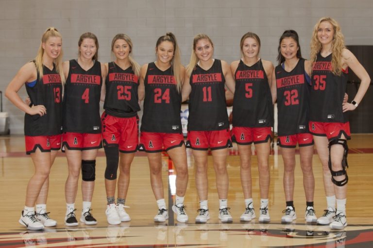 Basketball Preview: Girls gunning for greatness