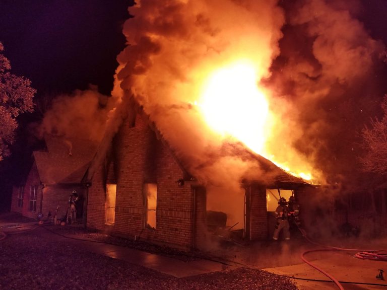 Firefighters extinguish house fire in Bartonville