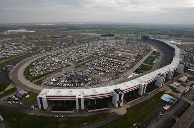 Fans return to stands at Texas Motor Speedway this weekend