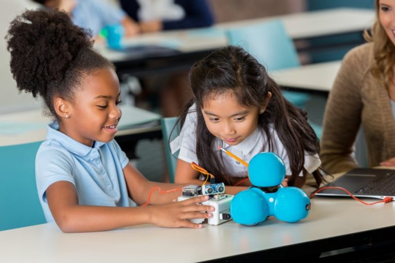 iSchool of Lewisville expands STEM program to elementary school