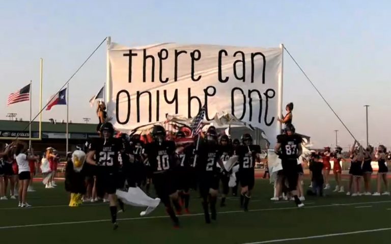 Argyle opens season with blowout win