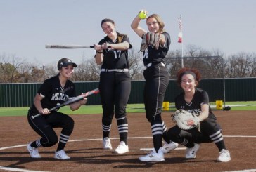 Girls ready to dominate the diamond