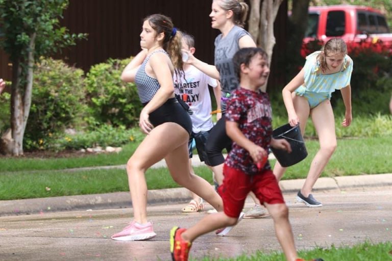 Cops called on kids with water balloons
