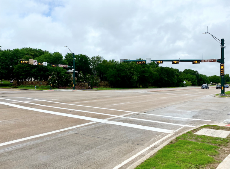 New FM 2499 traffic light activated