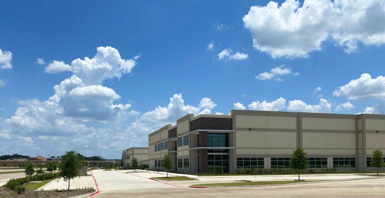 Several new leases signed in Lakeside Business District