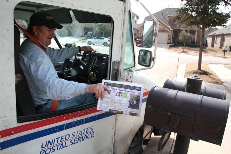 Longtime Lantana mail carrier retires