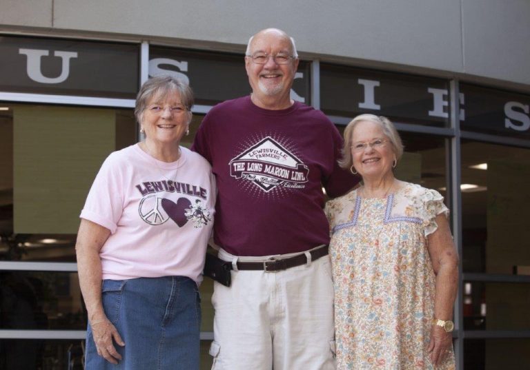 Lewisville ISD taps seniors for new ambassador program