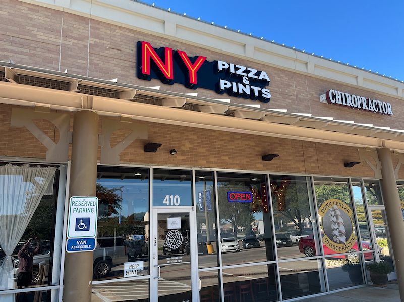 New york store pizza and pints