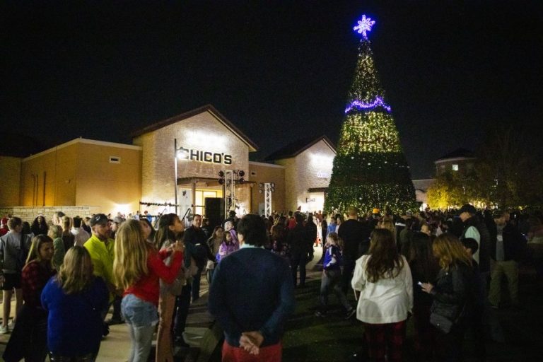Highland Village to kick off holiday season with Our Village Glows event