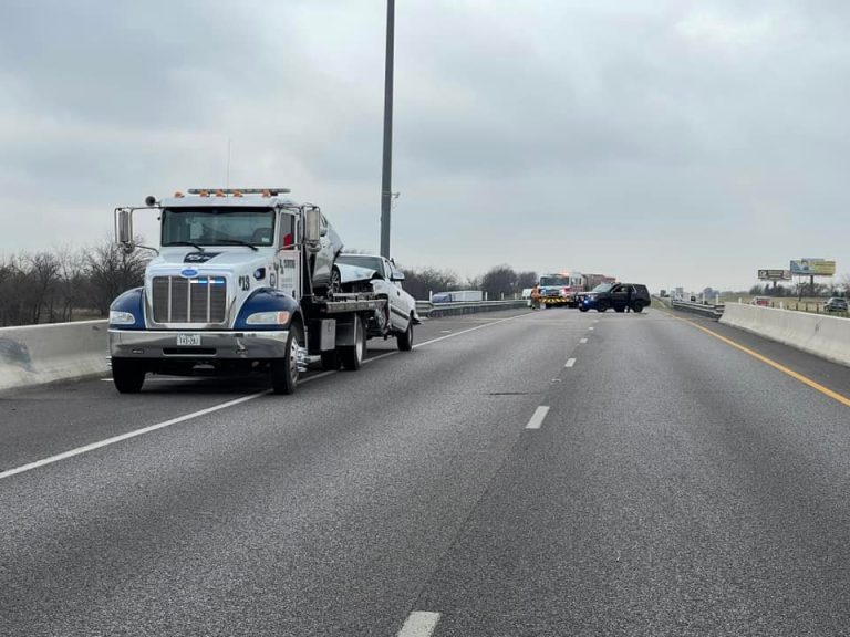 Update: I-35W reopened after crash