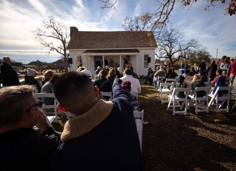 Flower Mound celebrates grand opening of Gibson-Grant Log House