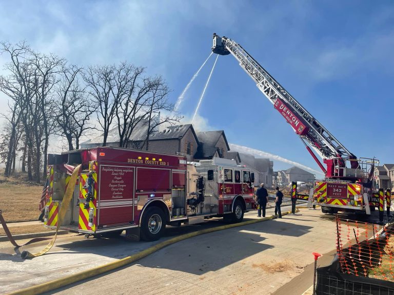 Update: Canyon Falls house catches fire