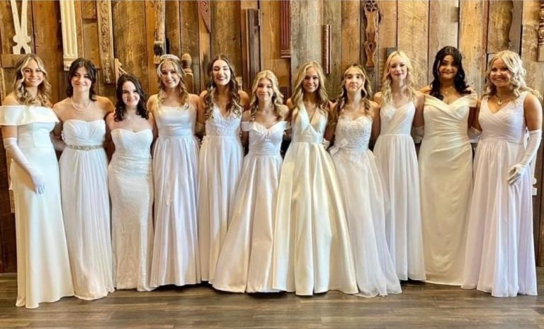 Local National Charity League chapter holds senior recognition event