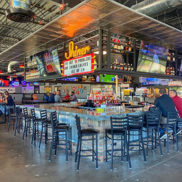 BackPorch DraftHouse opens in Northlake
