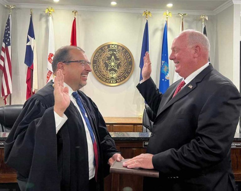 Donnelly sworn in as Double Oak mayor