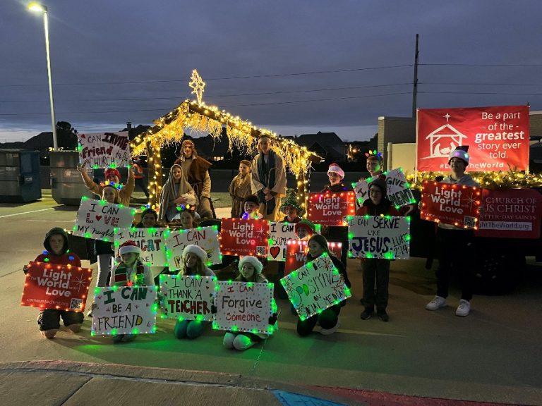 Flower Mound celebrates Christmas with parade and tree lighting
