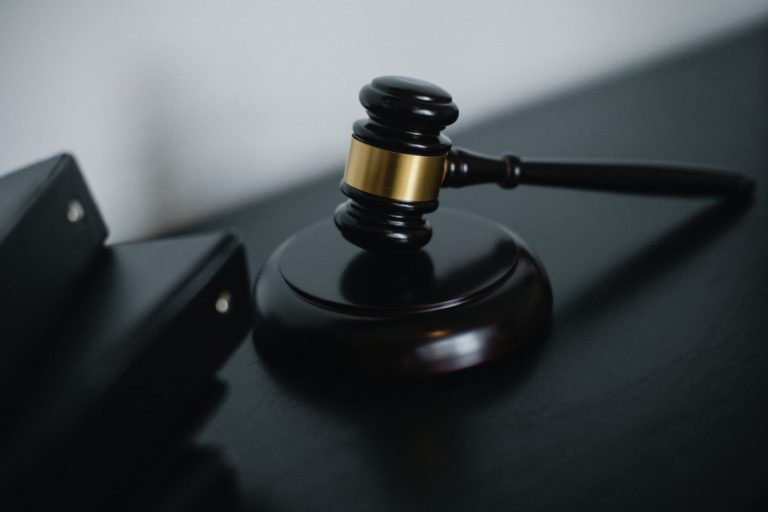 Child sex abuse charges against former Rangers pitcher dropped